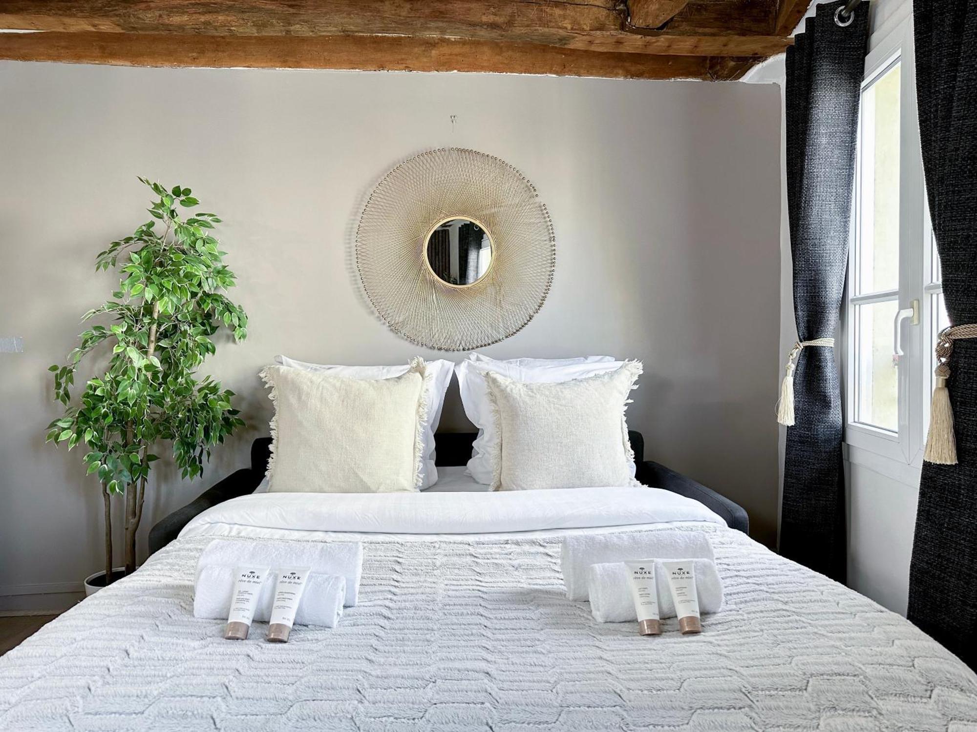 Chic Flat In Pantheon & Luxembourg Garden Lägenhet Paris Exteriör bild