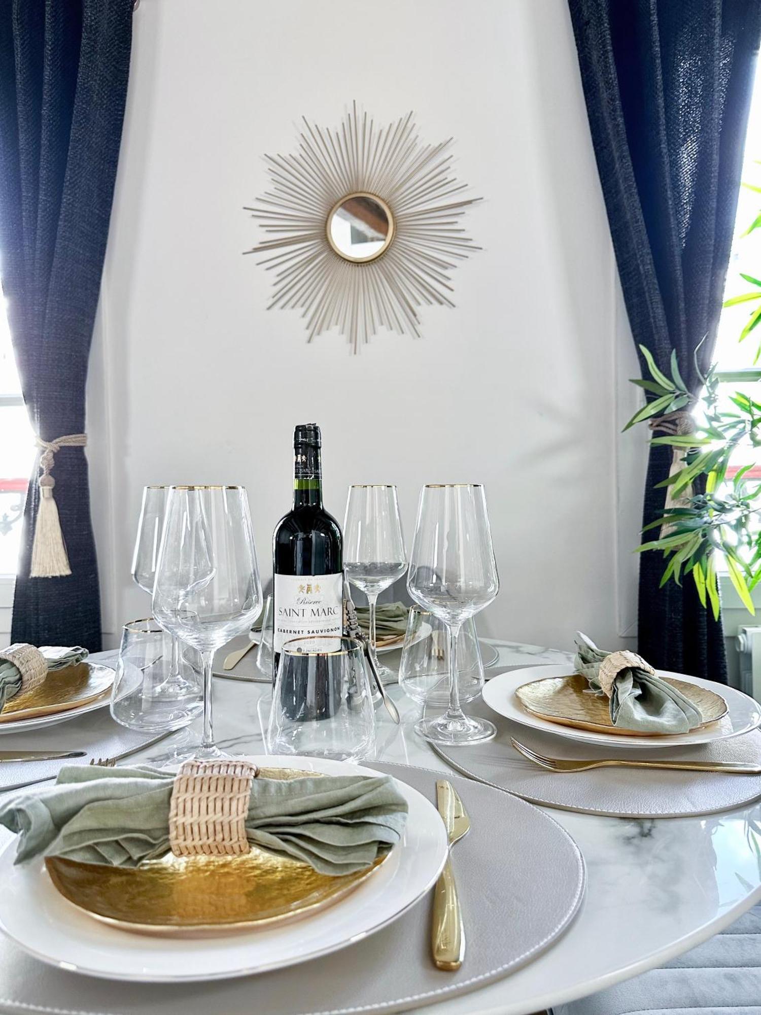 Chic Flat In Pantheon & Luxembourg Garden Lägenhet Paris Exteriör bild