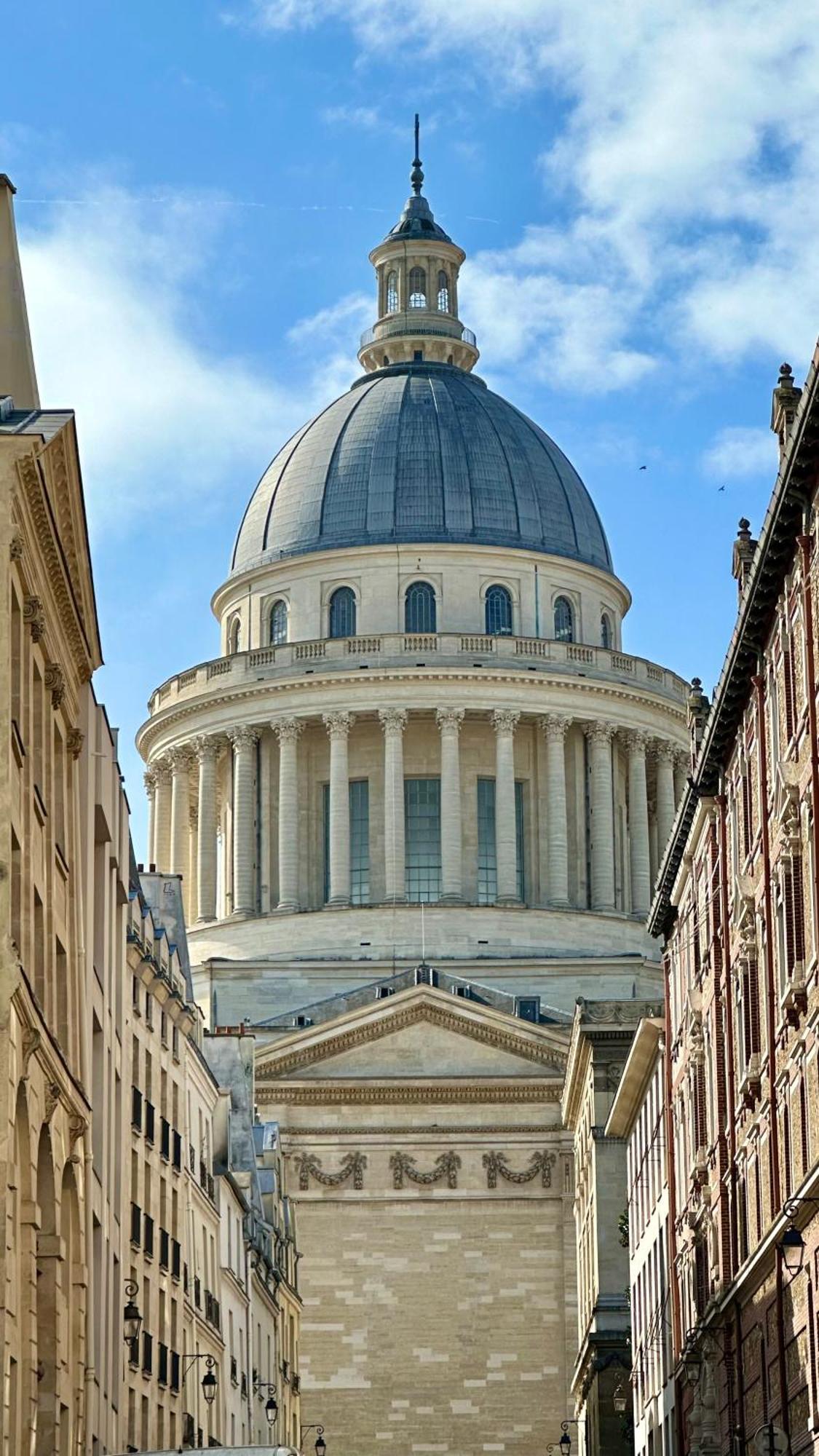 Chic Flat In Pantheon & Luxembourg Garden Lägenhet Paris Exteriör bild