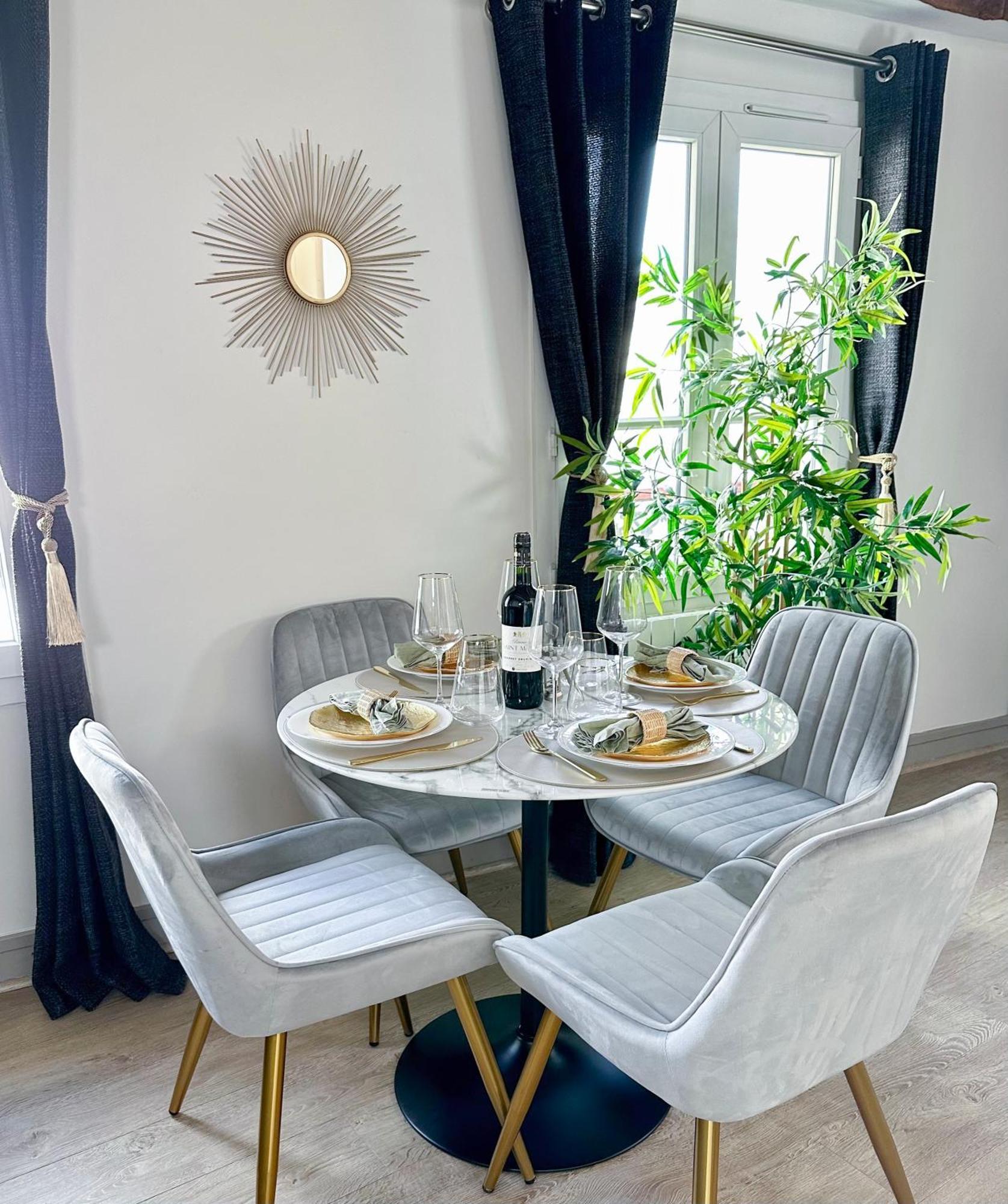 Chic Flat In Pantheon & Luxembourg Garden Lägenhet Paris Exteriör bild